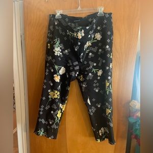 Cute Zac and Rachael capris.